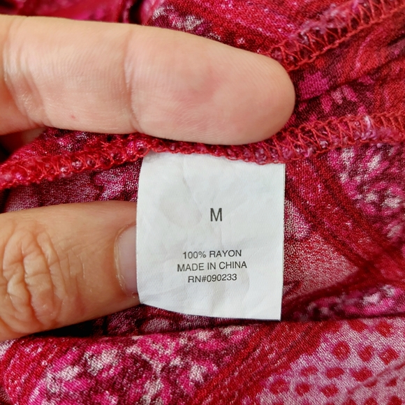 Kendall & Kylie Red Paisley Long Sleeve V-Neck Romper Sz M - Picture 9 of 16